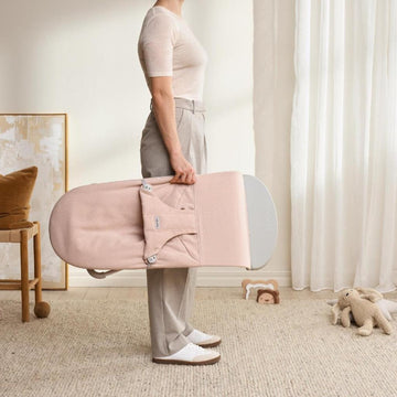 Babybjörn Balance Bliss Ana Kucağı Woven Melange Oyuncaklı / Light Pink - Baby Baby Bebek Mağazaları